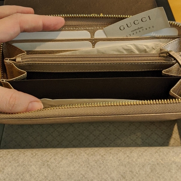 Gucci Wallet - Picture 3 of 6